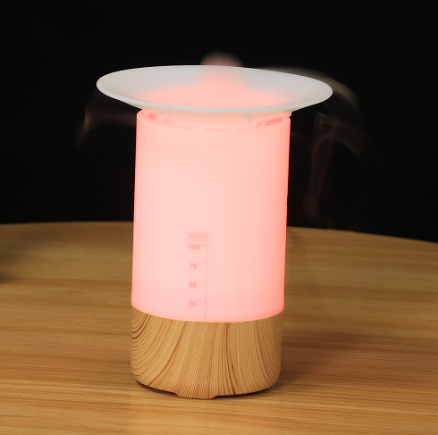 V70 2025 New Product: Mist-type Aroma Diffuser, Mini Diffuser for Home and Office, USB-powered Air Purifier and Humidifier with Aroma Dispenser