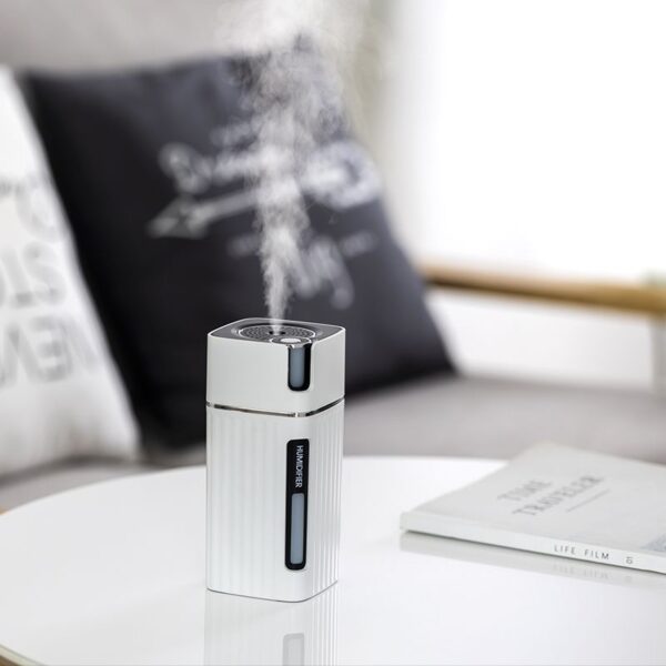 Y22 Plug-in Car Air Humidifier Latest Model with Color Night Light 300ml Small Silent Humidifier Air Freshener Home Aromatherapy Machine