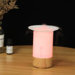 V70 2025 New Product: Mist-type Aroma Diffuser, Mini Diffuser for Home and Office, USB-powered Air Purifier and Humidifier with Aroma Dispenser
